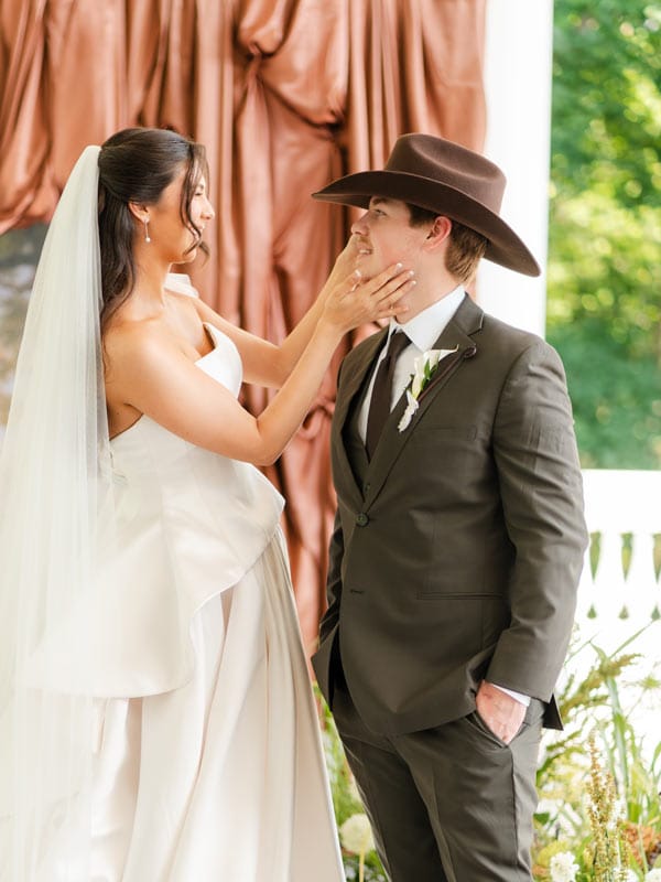 couple-portrait-abbott-mansion
